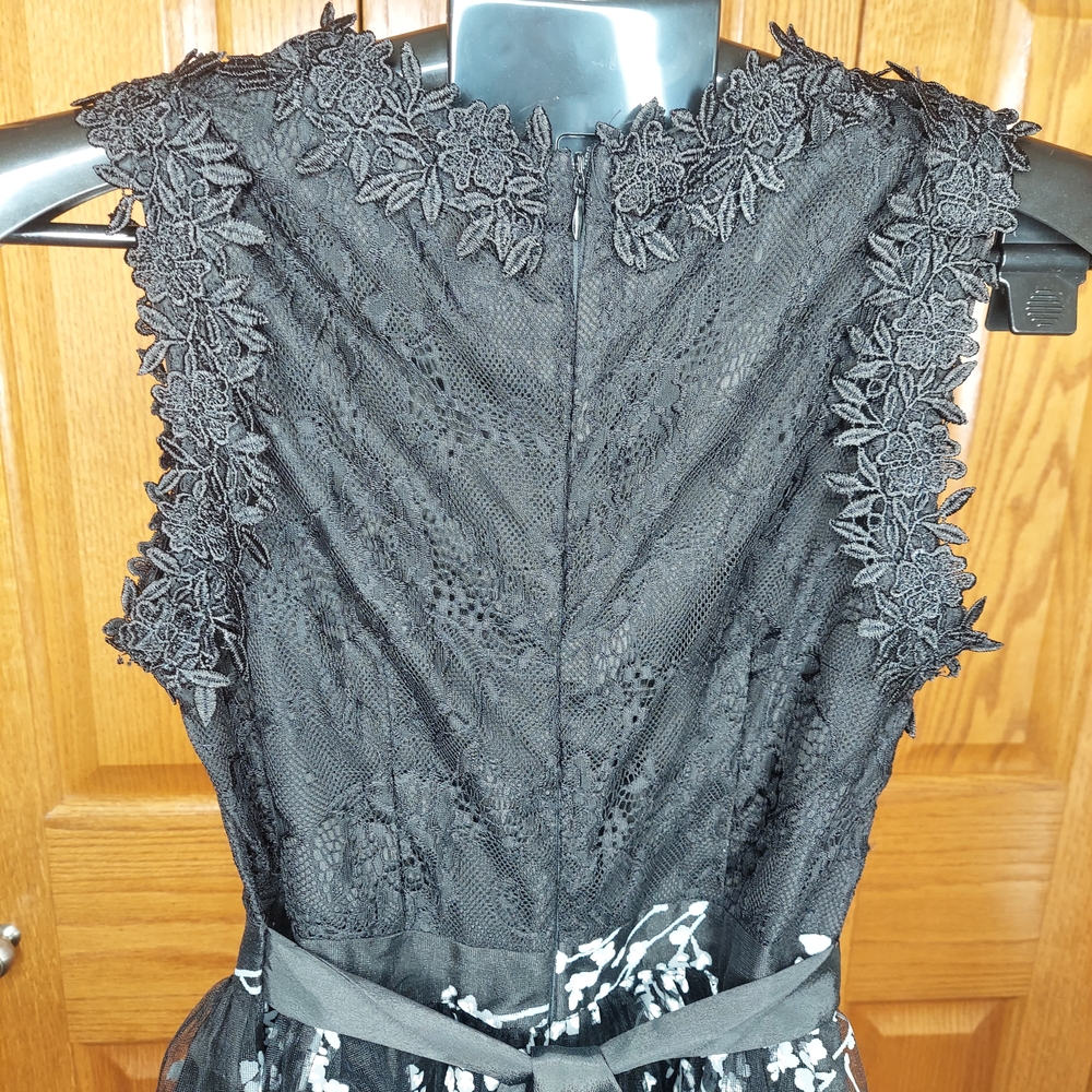 Black and White Floral High Low Dress - Picture 4 of 7